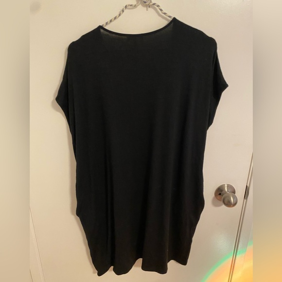 Aritzia Wilfred Black Oversized T-Shirt Dress - Picture 3 of 7